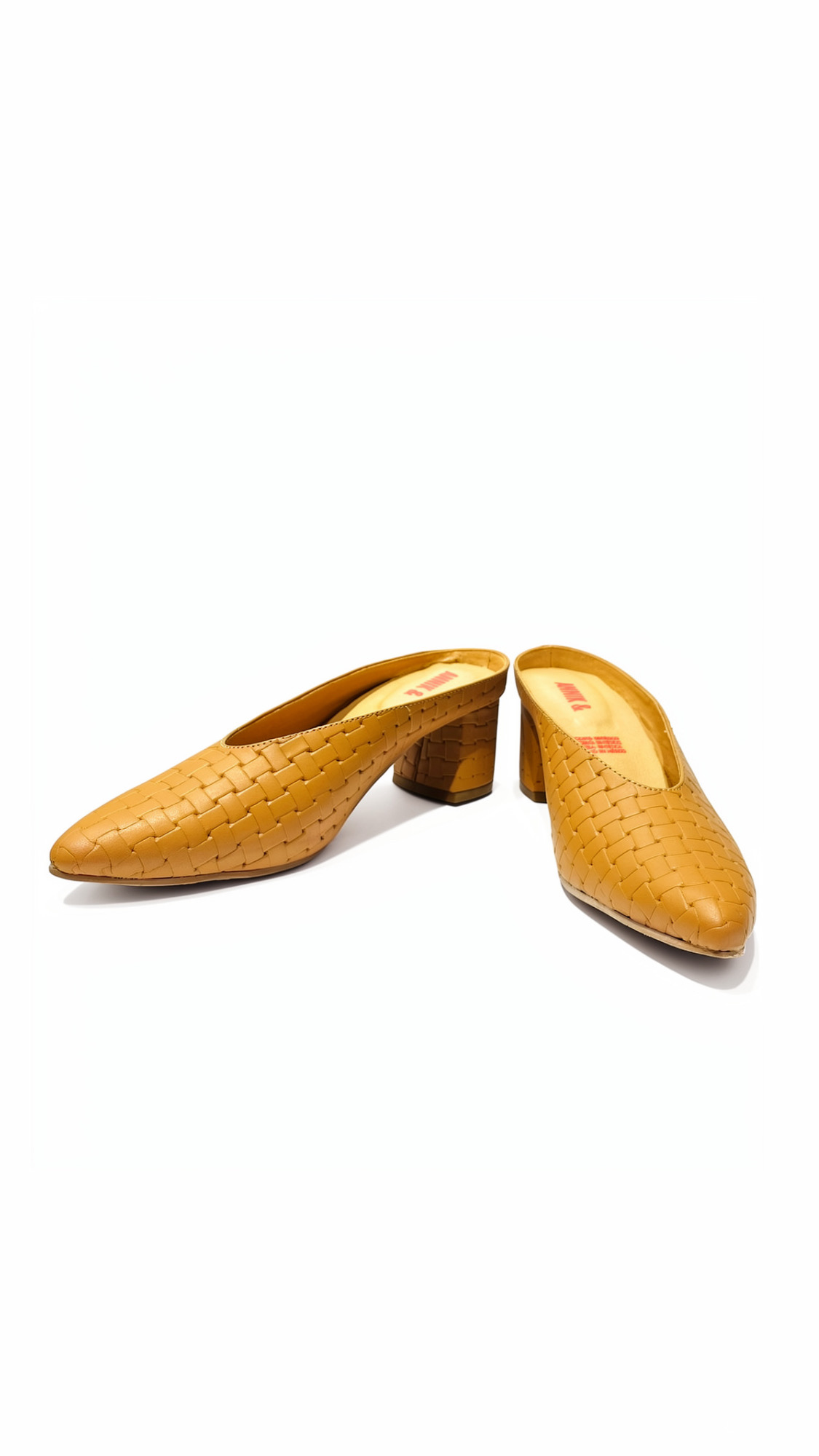 ZAPATO DE TACON ROCHESTER CAMEL
